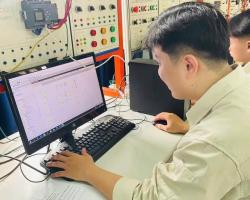 Công nghệ kỹ thuật Điện - Điện tử “Một lựa chọn sáng suốt ” cho tương lai.