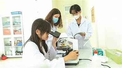 TRƯỜNG CAO ĐẲNG BÁCH NGHỆ HÀ NỘI